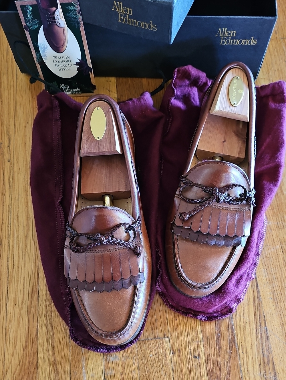 Vintage Allen Edmonds Brown Leather Kiltie Tassel Slip-On Loafers